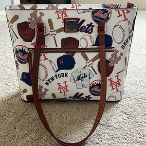 Dooney & Bourke Mets Tote